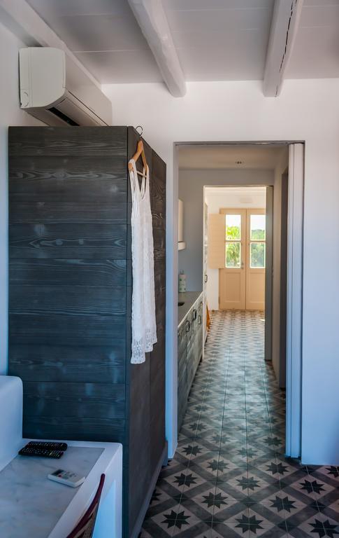 Milia Gi Suites Pollonia Phòng bức ảnh