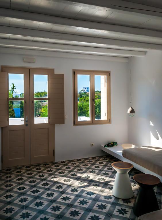 Milia Gi Suites Pollonia Phòng bức ảnh
