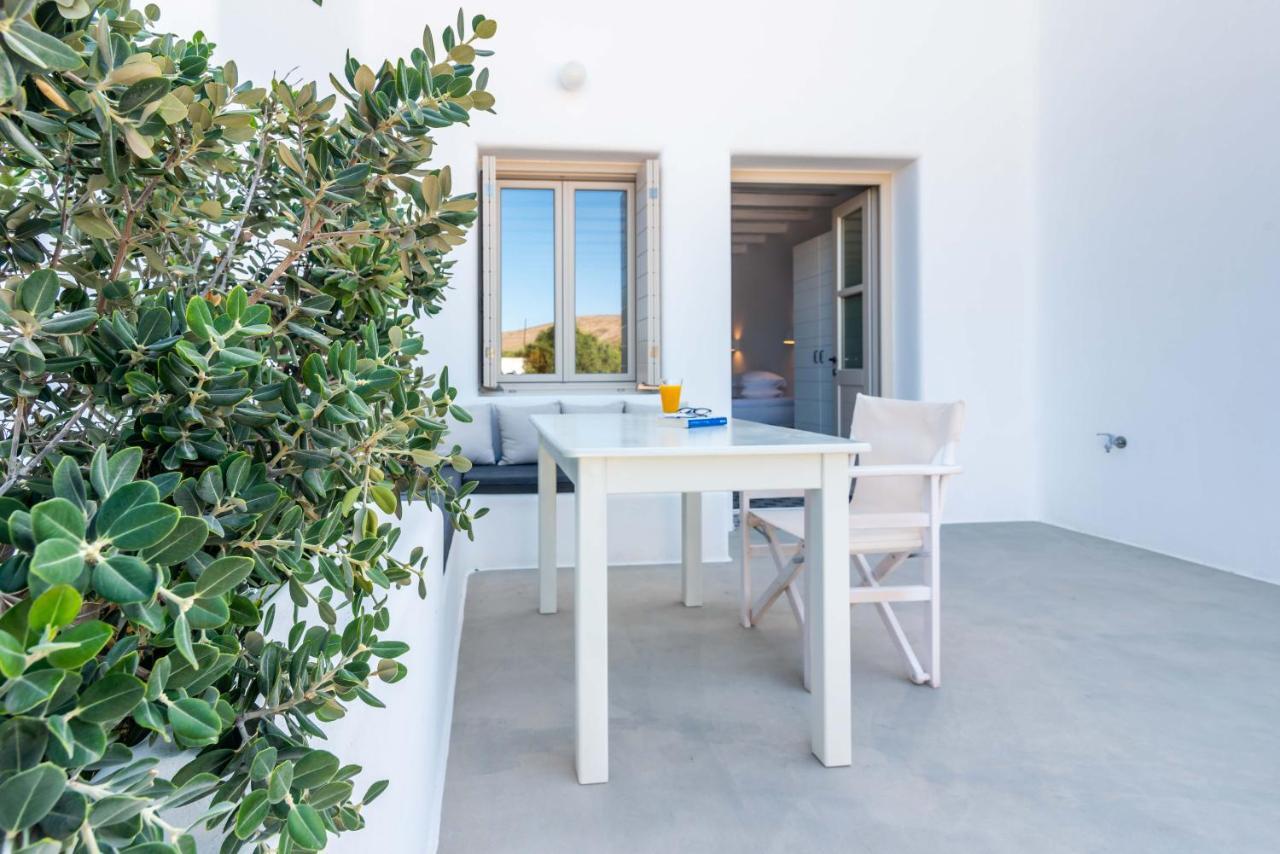 Milia Gi Suites Pollonia Ngoại thất bức ảnh