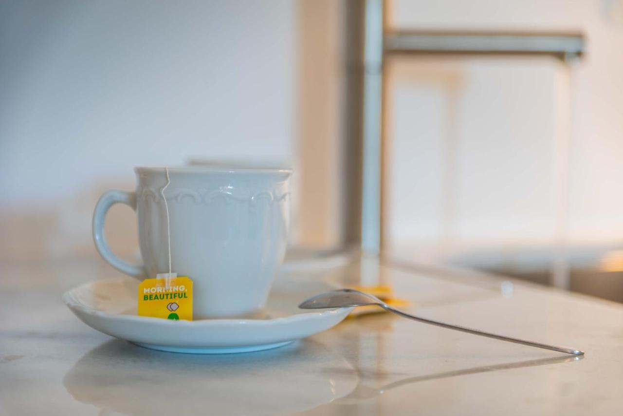 Milia Gi Suites Pollonia Ngoại thất bức ảnh