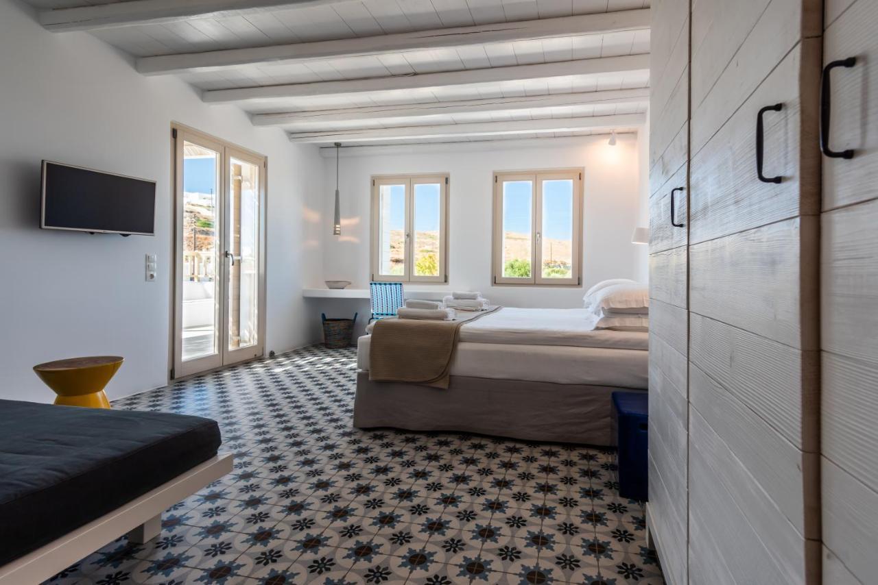 Milia Gi Suites Pollonia Ngoại thất bức ảnh