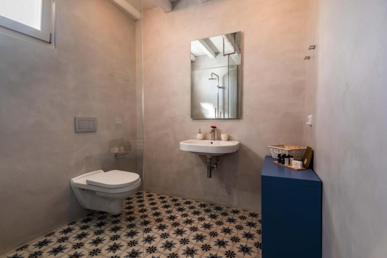 Milia Gi Suites Pollonia Ngoại thất bức ảnh