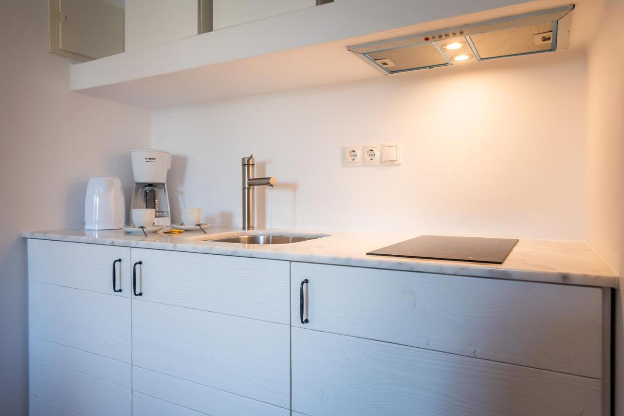 Milia Gi Suites Pollonia Ngoại thất bức ảnh