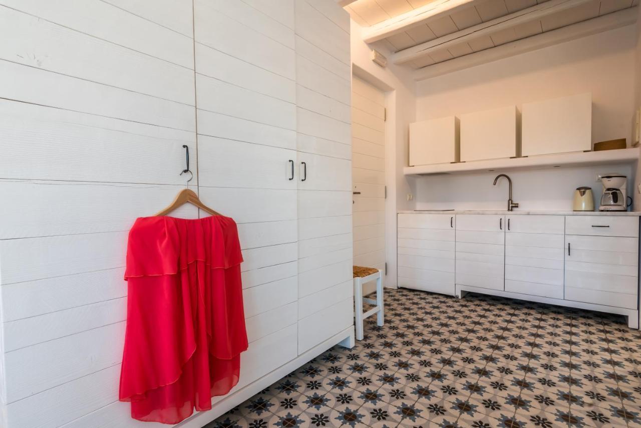 Milia Gi Suites Pollonia Ngoại thất bức ảnh